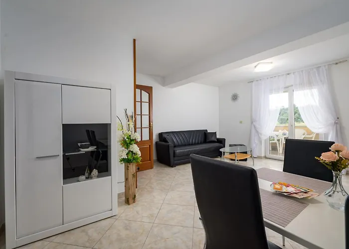 Stancija Amorozo 6 Appartement *